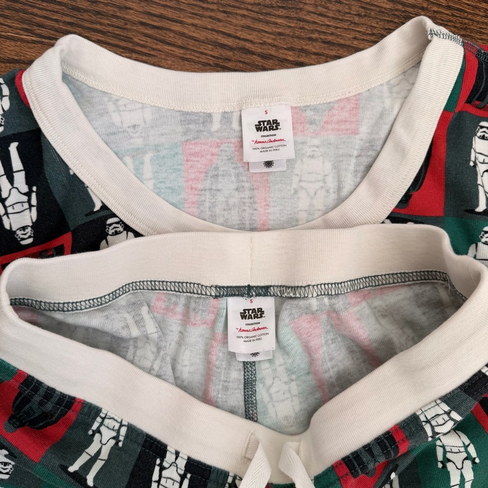 Hanna Andersson Women’s Festive Star Wars Pajamas View 2